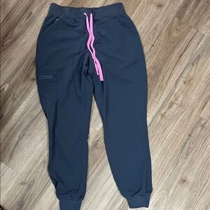 Figs Women's Charcoal Joggers with Pink Drawstring